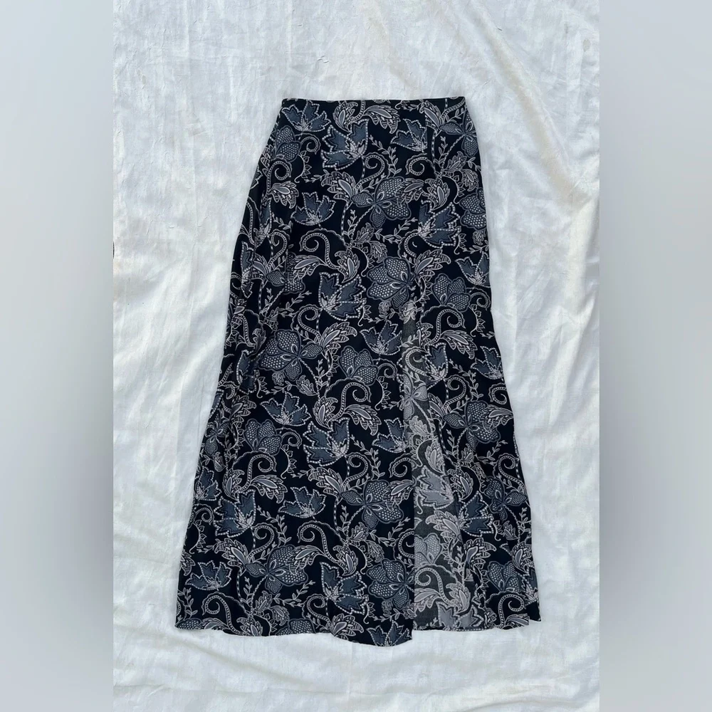 Sanctuary Black and Cream Floral Slinky Maxi-Skirt